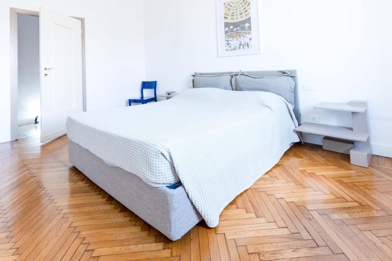 Milan Flat 5 Min From Duomo With Park For Small Cars Apartment Ngoại thất bức ảnh